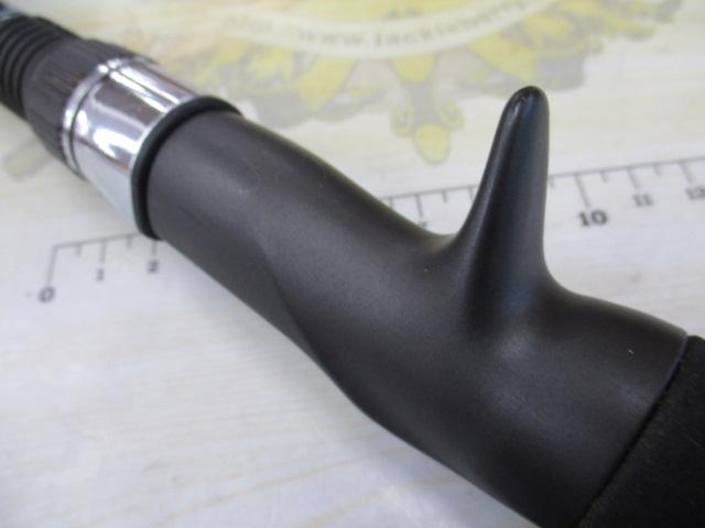 カレイV 小突180