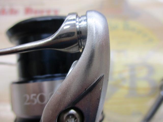 19ストラディック 2500S