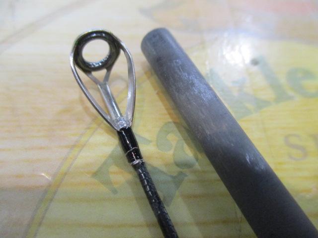 18エクスセンスジェノス S810ML/R