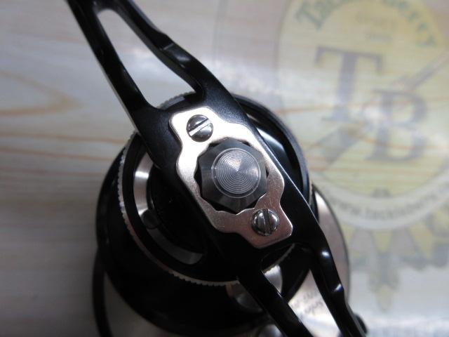 カセ筏師 チヌセレクションZ 60HG BG(右) ブラック/ゴールド