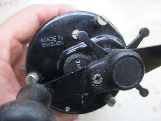 ロイヤルエクスプレス(右)