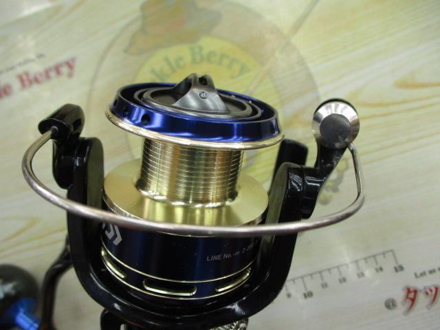 18アオリトライアル 夜光2500BR｜＠ベリーネット 日本最大新品中古釣具