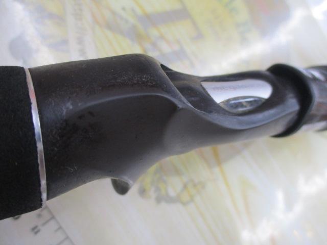 デストロイヤー F5-70DG(オロチフュージコンタクト)マットブラックリールシート スラントブリッジ