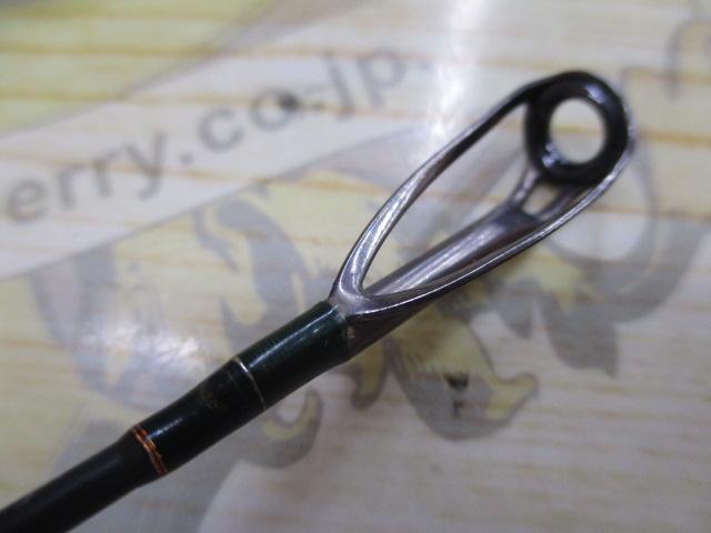 デストロイヤー F5-70DG(オロチフュージコンタクト)マットブラックリールシート スラントブリッジ