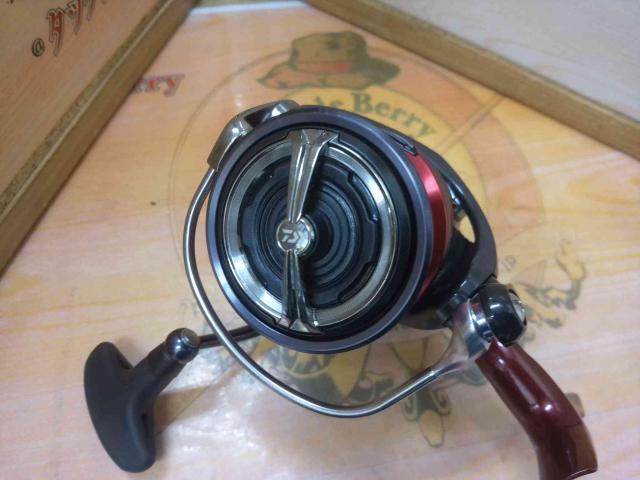 フエゴCS LT3000-CXH｜＠ベリーネット 日本最大新品中古釣具WEBショップ