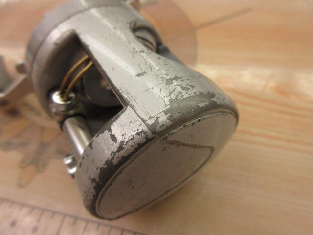 SM1600C シルバー(ambassadeurロゴリムステッカー)