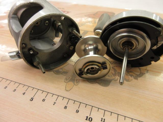 SM1600C シルバー(ambassadeurロゴリムステッカー)