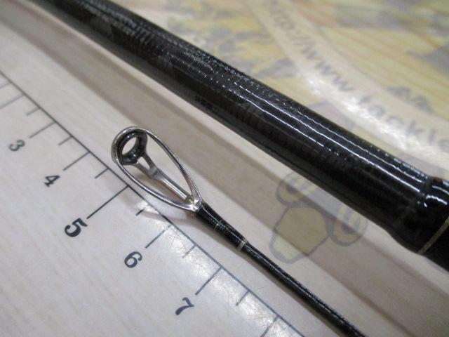 エクスセンス B804ML/RS