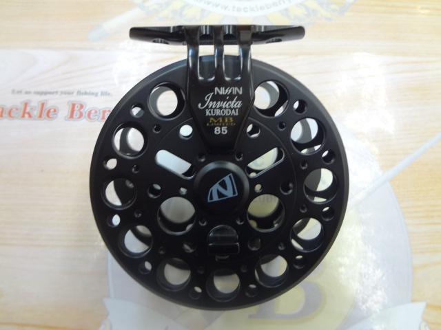 インヴィクタクロダイRND MBリミテッド(マットブラック)