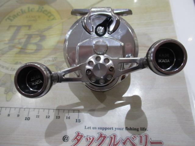 カセ筏師 THEアスリート競技 65W-TS(左) チタン/シルバー