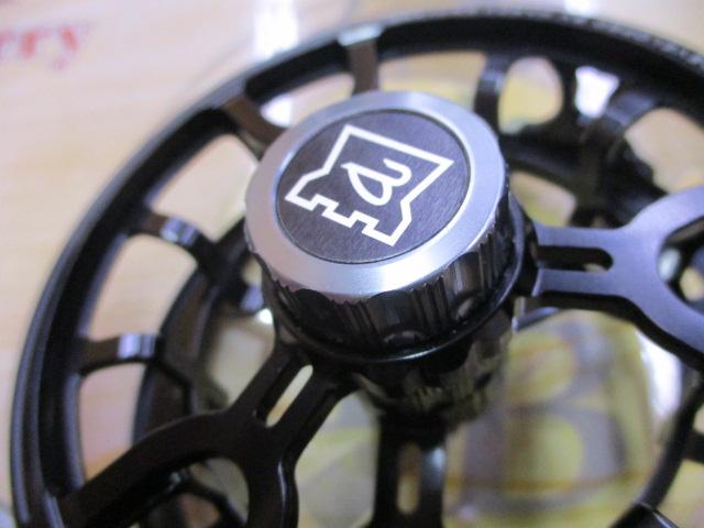 アヴェロン3000 BLKリール