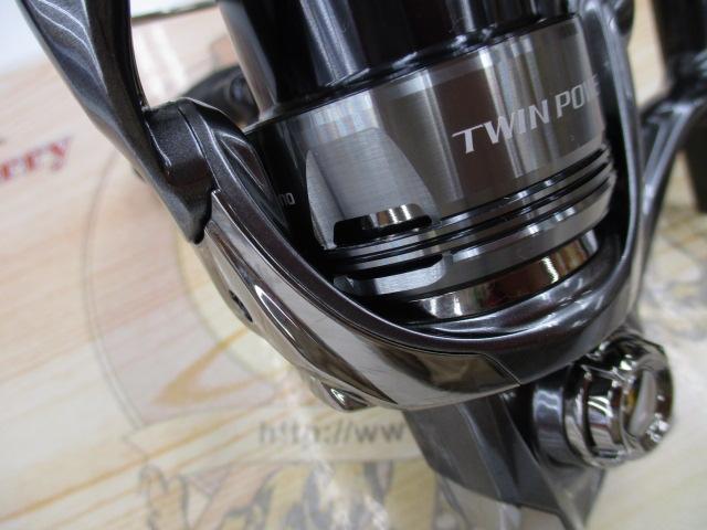 24ツインパワー C3000MHG