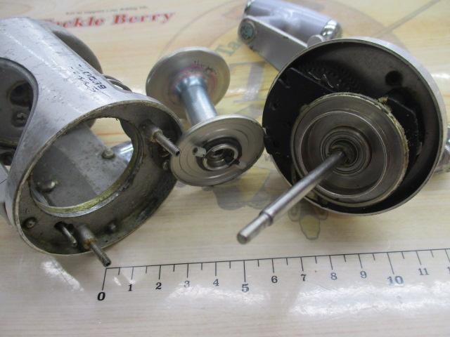 SM6600CL シルバー(ambassadeurロゴリムステッカー)