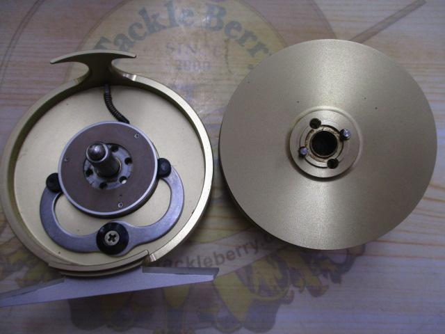 マリエット CMR34 ゴールド