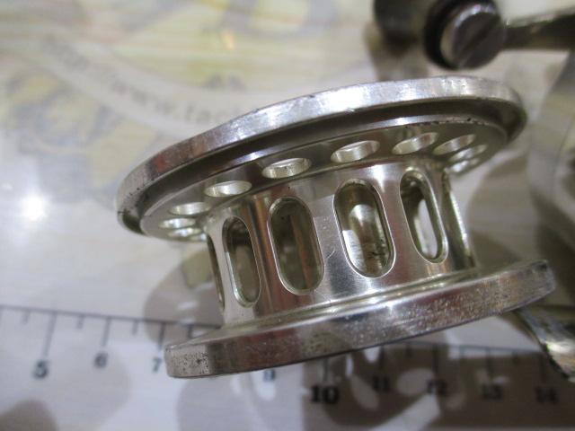 カセ筏師 THEチヌリミテッド 50W-G ゴールド