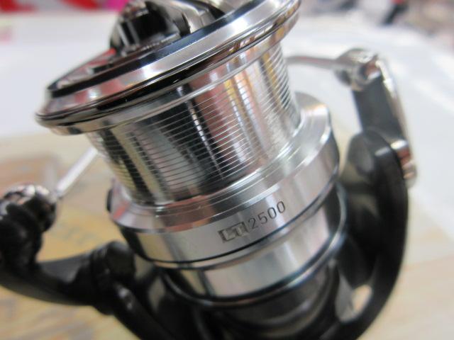 18イグジスト LT2500｜＠ベリーネット 日本最大新品中古釣具WEBショップ