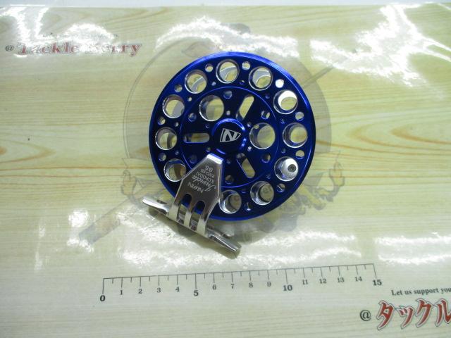 インヴィクタクロダイRND SB(シルバー/ブルー)