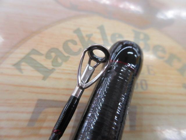 24ハードロッカーBB B83M