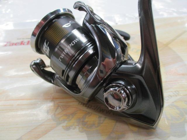 24ツインパワー C3000MHG