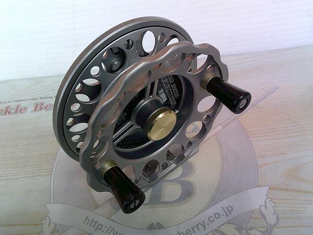 黒鯛師 THEヘチセレクション 88W-TG チタン/ゴールド(ボディーカラーグレー)