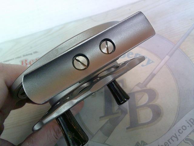 黒鯛師 THEヘチセレクション 88W-TG チタン/ゴールド(ボディーカラーグレー)