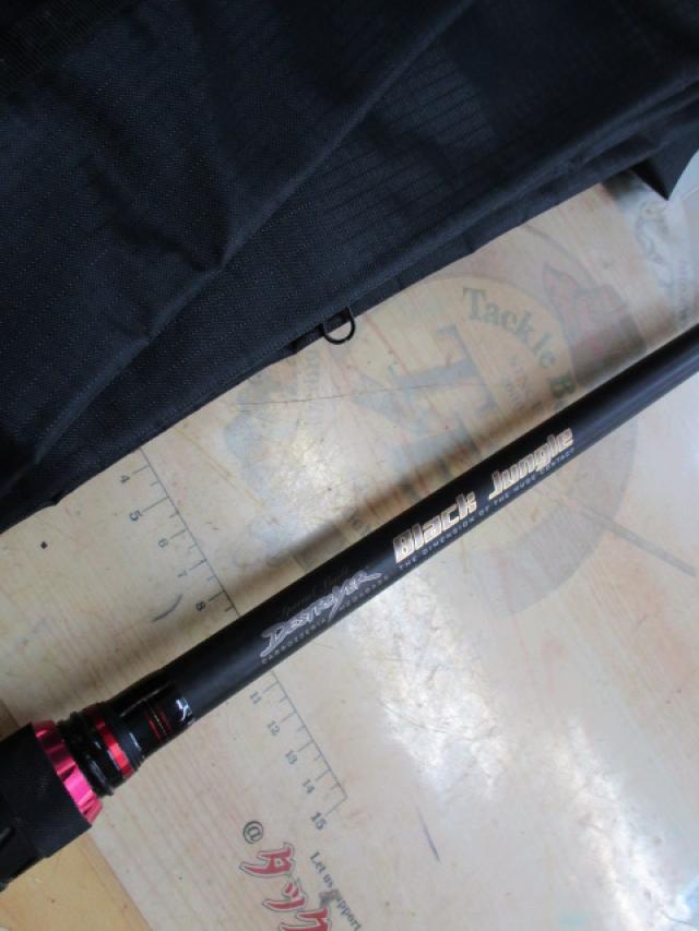 デストロイヤー F10-76XBJ(ブラックジャングル)ECSリールシート