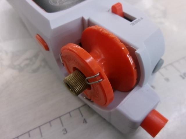 攻棚ワカサギNC電動リール クラウディマットホワイト