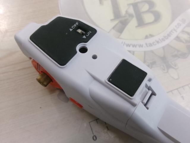 攻棚ワカサギNC電動リール クラウディマットホワイト