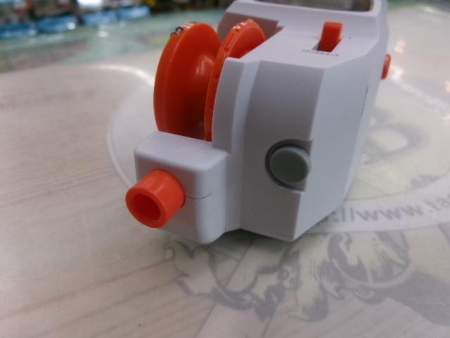 攻棚ワカサギNC電動リール クラウディマットホワイト