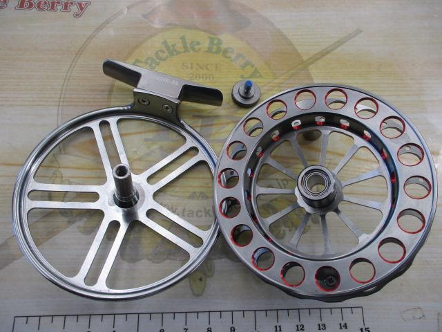 BKS90NRバトルフィールド黒鯛SG/GS3号100M糸ナシ