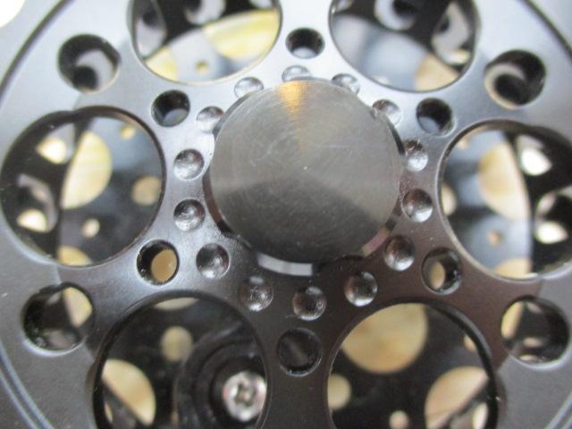 インヴィクタクロダイMBリミテッド85