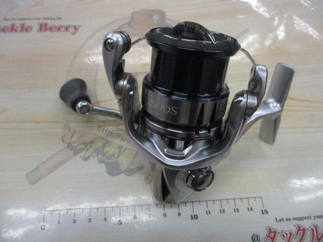 19ストラディック 2500S