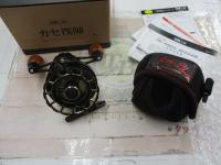 カセ筏師 THEアスリートラガー P70-BG(左)