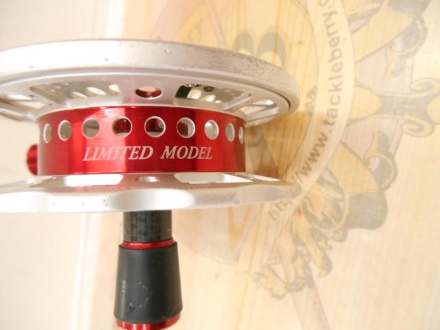 黒鯛師 THEヘチリミテッド 88W-SR シルバー/レッド