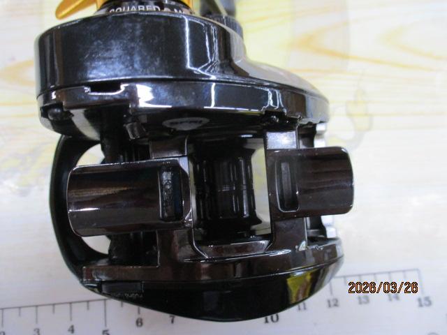 グラビアス2023 7.3:1LH ゴールド