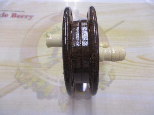 重利作ヘチリール