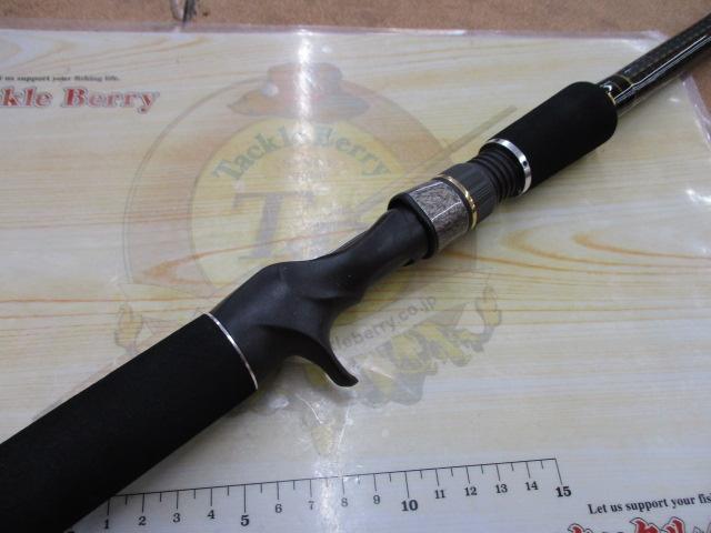 デストロイヤー F8-78DG(オロチフュージコンタクト)マットブラックリールシート スラントブリッジ