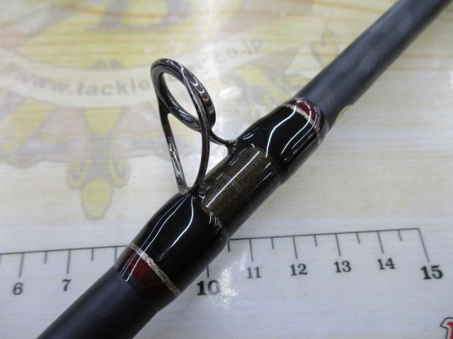 デストロイヤー F8-78DG(オロチフュージコンタクト)マットブラックリールシート スラントブリッジ