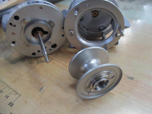 4601C3 シルバー/ゴールドクレスト