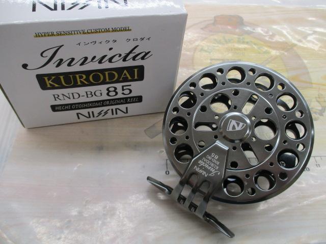 インヴィクタクロダイRND BG(ブラック/ガンメタ)