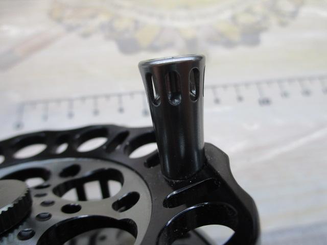 インヴィクタクロダイRND BG(ブラック/ガンメタ)