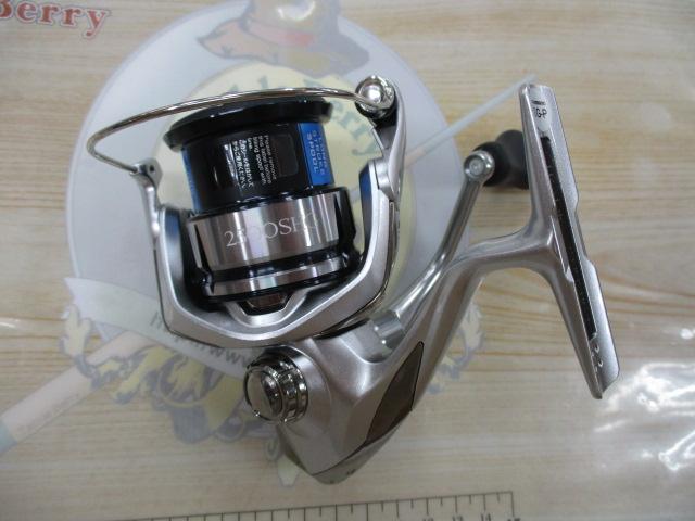 19ストラディック 2500SHG