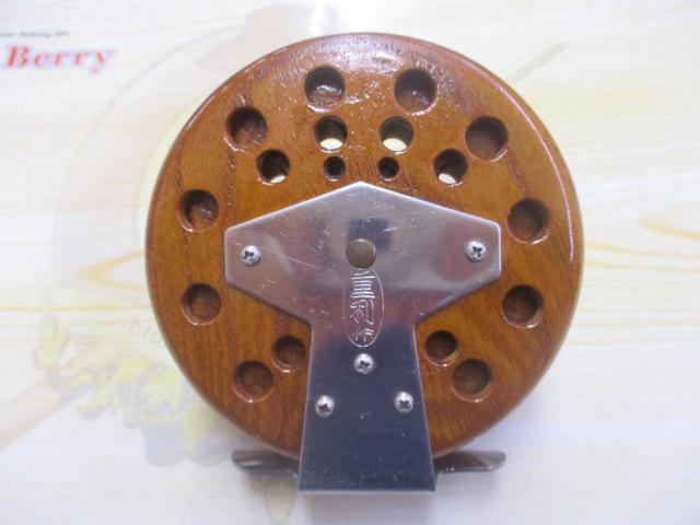 重利作ヘチリール