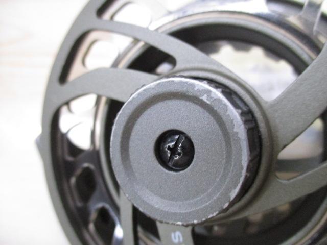 クリアウォーターLA Ⅳカセットスプールタイプ底面ロゴ