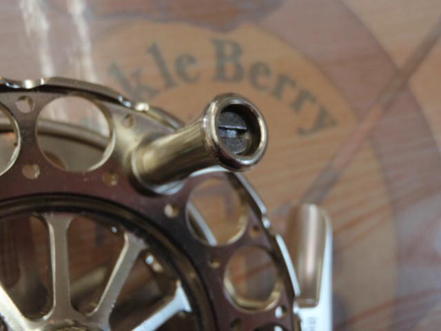 BKS80NRバトルフィールド黒鯛SG/GD3号100M糸ナシ