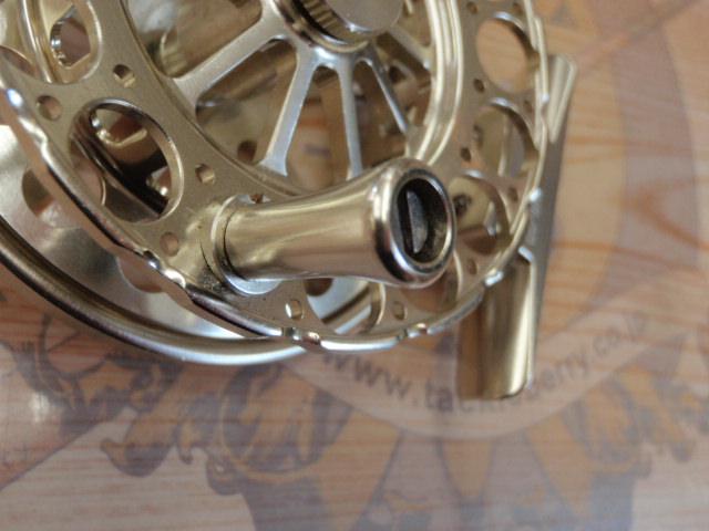 BKS80NRバトルフィールド黒鯛SG/GD3号100M糸ナシ