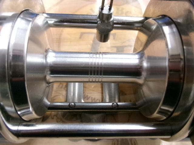 ベイトキャストリール CL70