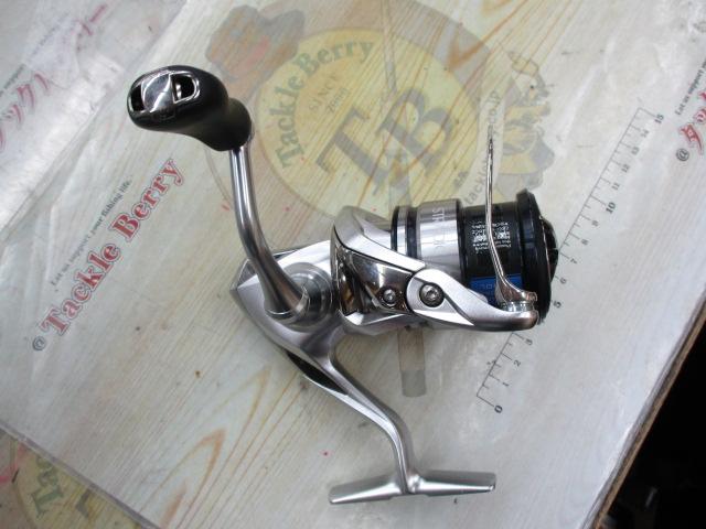 19ストラディック 2500S