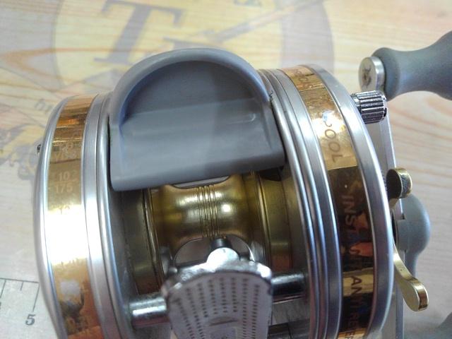 UC4600C シルバー