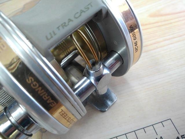 UC4600C シルバー